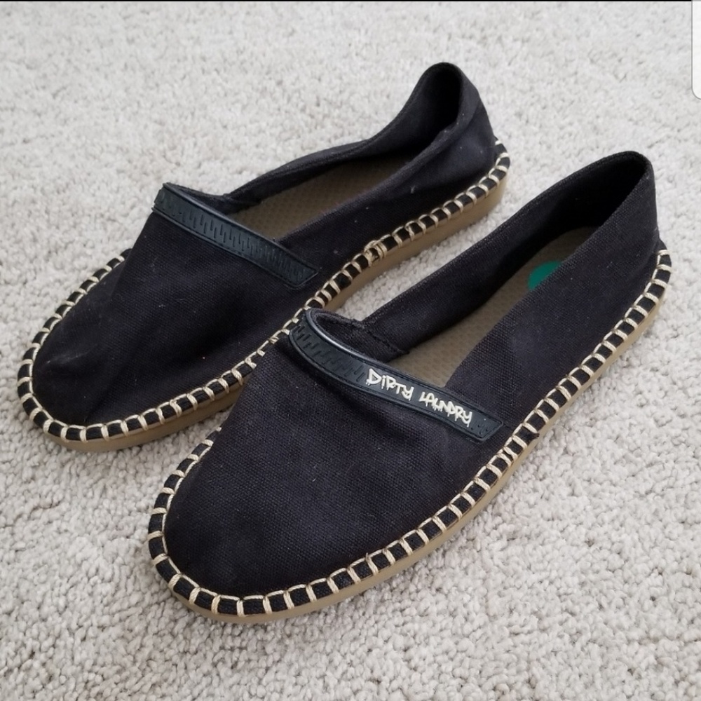NWT- dirty laundry slip on shoes